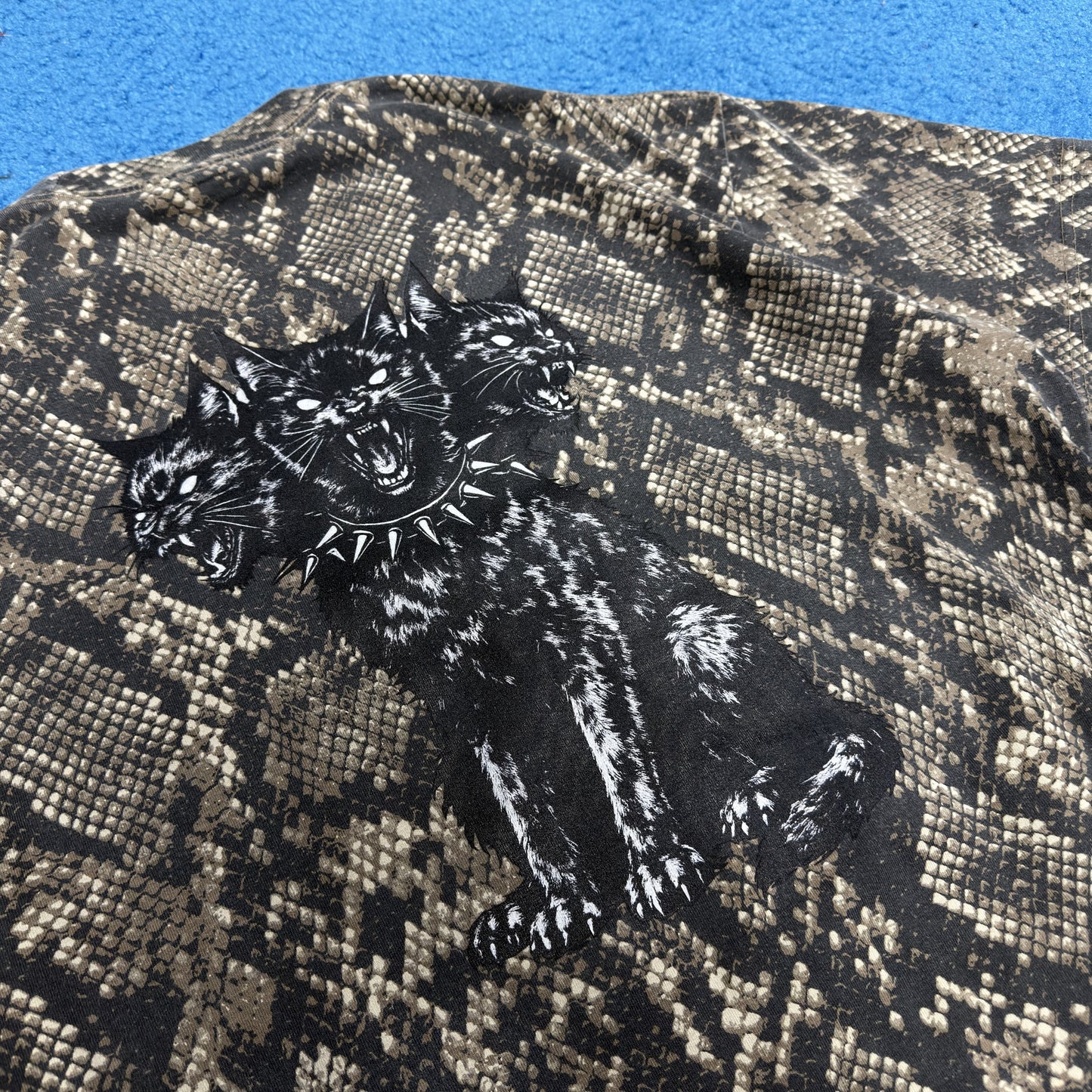 NETTHREADZ TEE